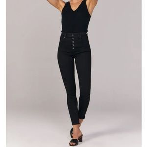 Abercrombie & Fitch Black High Rise Super Skinny Ankle Denim size 26